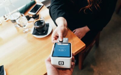 Von Geldbörse bis Handy – Moderne Zahlungsarten im Gastgewerbe